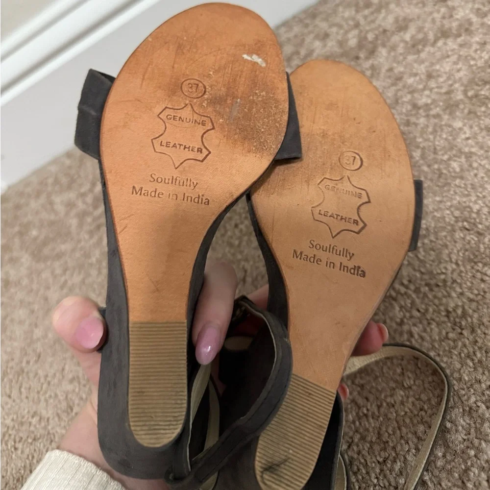 Matt Bernson Black Suede Crystal Bow Wedge Sandals | Size 37 | 3.5” Heel